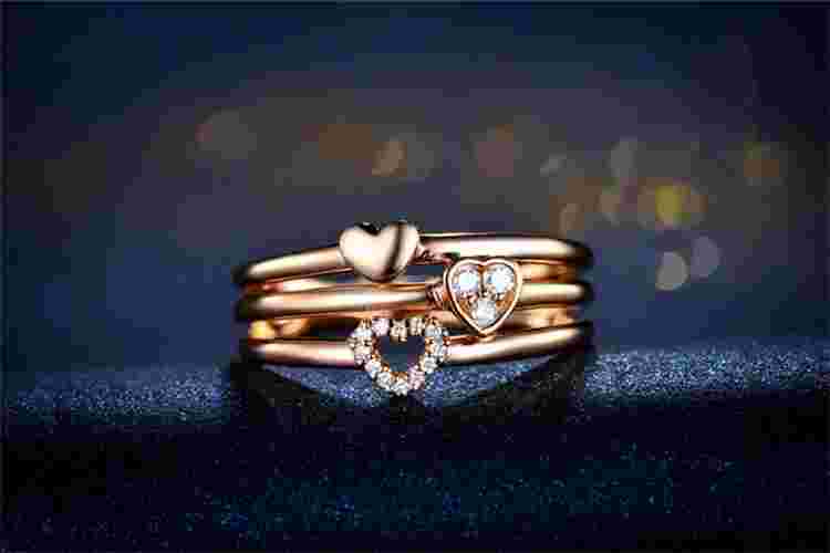 一般求婚戒指什么价位,一般求婚戒指什么价位好-第1张图片-翡翠网 一般求婚戒指什么价位,一般求婚戒指什么价位好-第1张图片-翡翠网