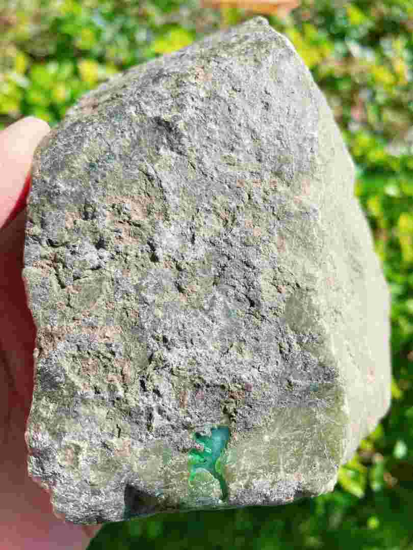 翡翠原石价格多少钱一斤,翡翠原石价格的多少-第2张图片-翡翠网 翡翠原石价格多少钱一斤,翡翠原石价格的多少-第2张图片-翡翠网