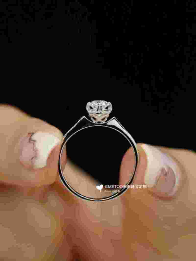 30分的钻石一般多少钱,三十分的钻石值多少钱-第2张图片-翡翠网 30分的钻石一般多少钱,三十分的钻石值多少钱-第2张图片-翡翠网