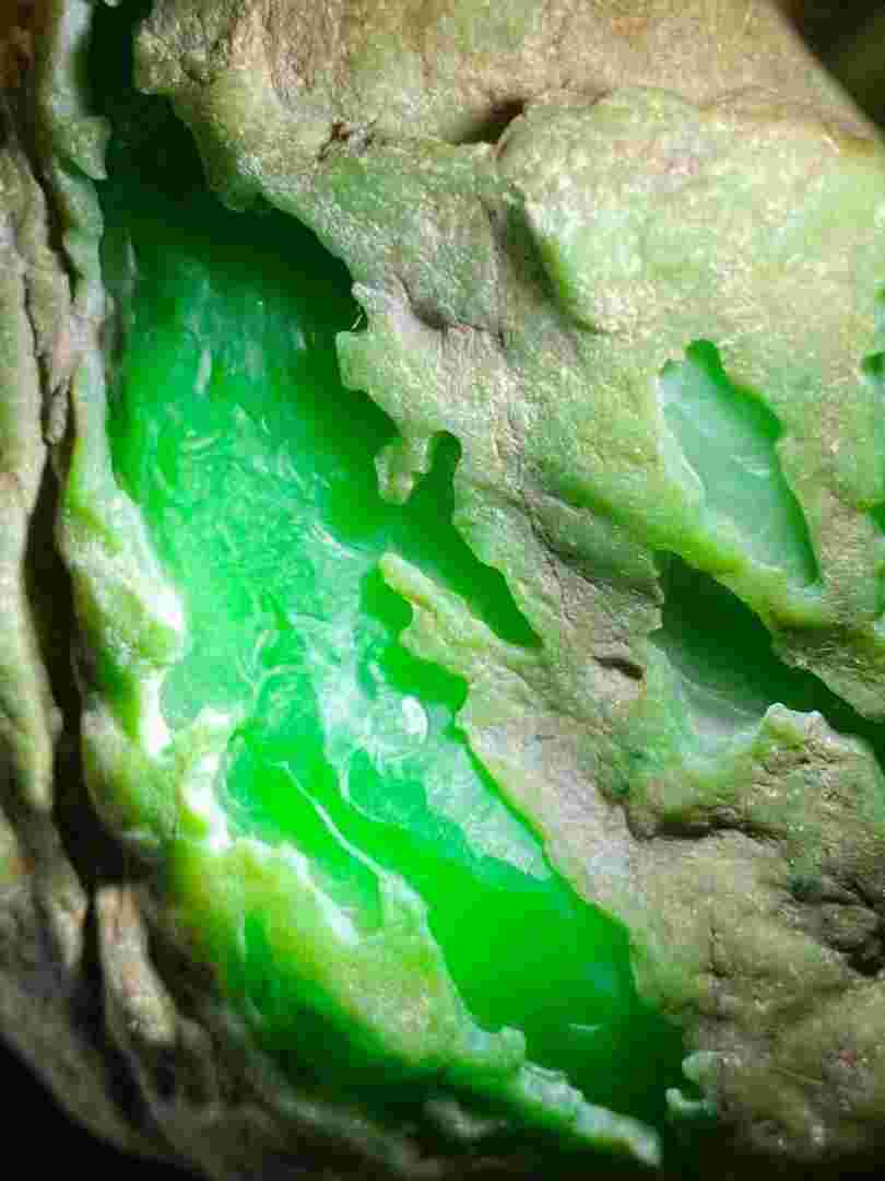 翡翠原石加工价格翡翠原石加工价格查询-第2张图片-翡翠网