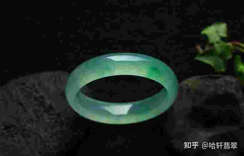 翡翠冷门知识50条,翡翠冷门知识50条视频-第2张图片-翡翠网 翡翠冷门知识50条,翡翠冷门知识50条视频-第2张图片-翡翠网