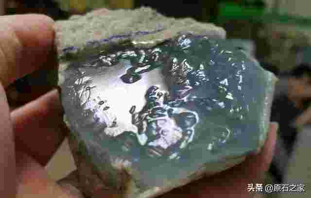 怎么辨别翡翠原石的土方法,怎么辨别翡翠原石-第1张图片-翡翠网 怎么辨别翡翠原石的土方法,怎么辨别翡翠原石-第1张图片-翡翠网