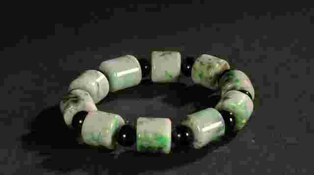 翡翠珠子怎么佩戴,翡翠珠子知识-第2张图片-翡翠网