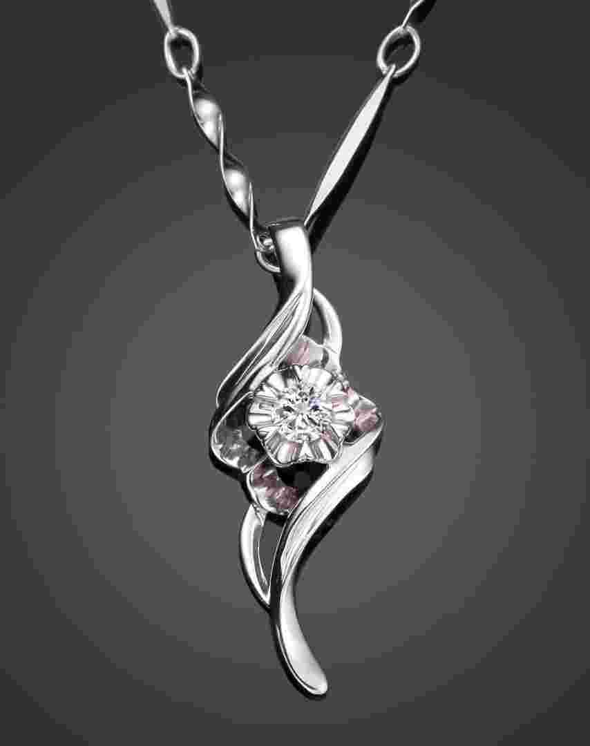 周大福钻石吊坠款式图片大全钻石吊坠图片大全-第1张图片-翡翠网