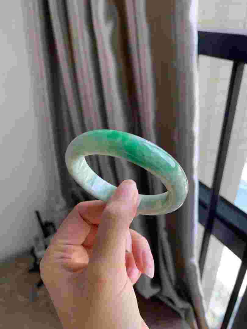 翡翠价格今天多少一克,今日翡翠知识-第1张图片-翡翠网 翡翠价格今天多少一克,今日翡翠知识-第1张图片-翡翠网