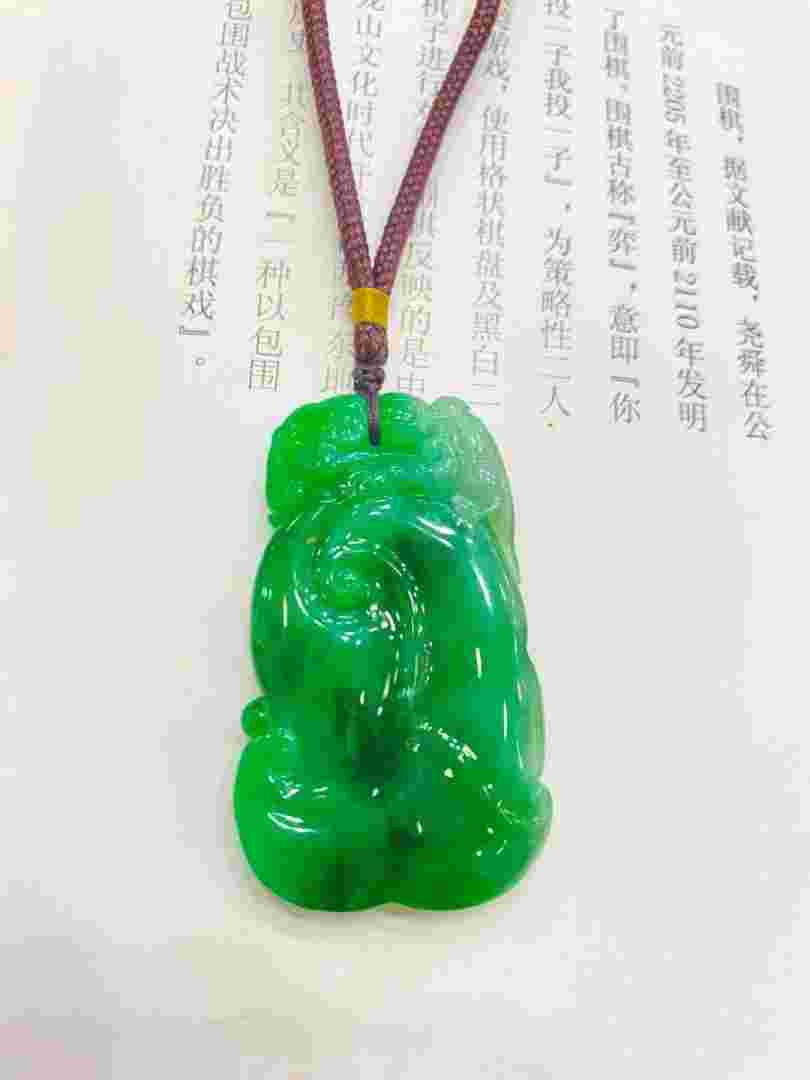 翡翠价格今天多少一克,今日翡翠知识-第2张图片-翡翠网 翡翠价格今天多少一克,今日翡翠知识-第2张图片-翡翠网