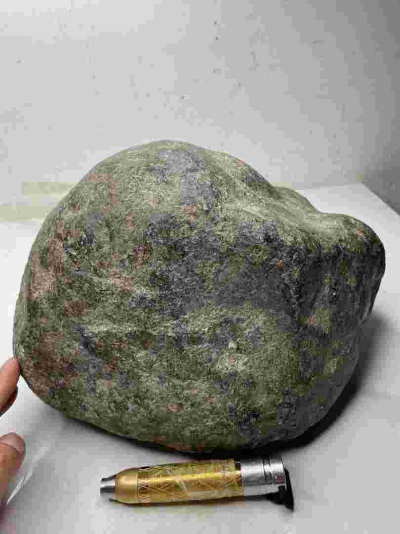 翡翠原石鉴别最简单方法是什么,翡翠原石鉴别最简单方法-第1张图片-翡翠网
