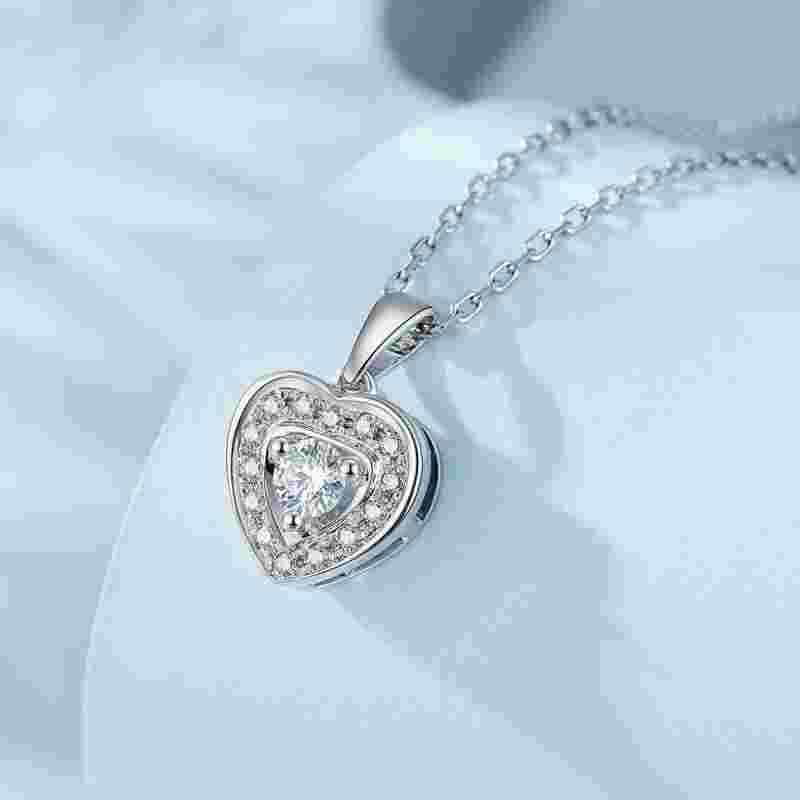 大牌钻石吊坠图片大全大牌钻石吊坠图片-第2张图片-翡翠网 大牌钻石吊坠图片大全大牌钻石吊坠图片-第2张图片-翡翠网