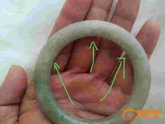 暖宫石和翡翠手镯能一起戴吗暖宫石和翡翠手镯能一起戴吗图片-第2张图片-翡翠网