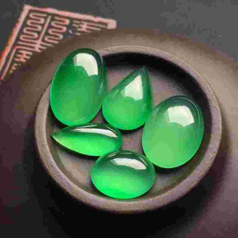 包含翡翠有专业知识是什么的词条-第1张图片-翡翠网 包含翡翠有专业知识是什么的词条-第1张图片-翡翠网