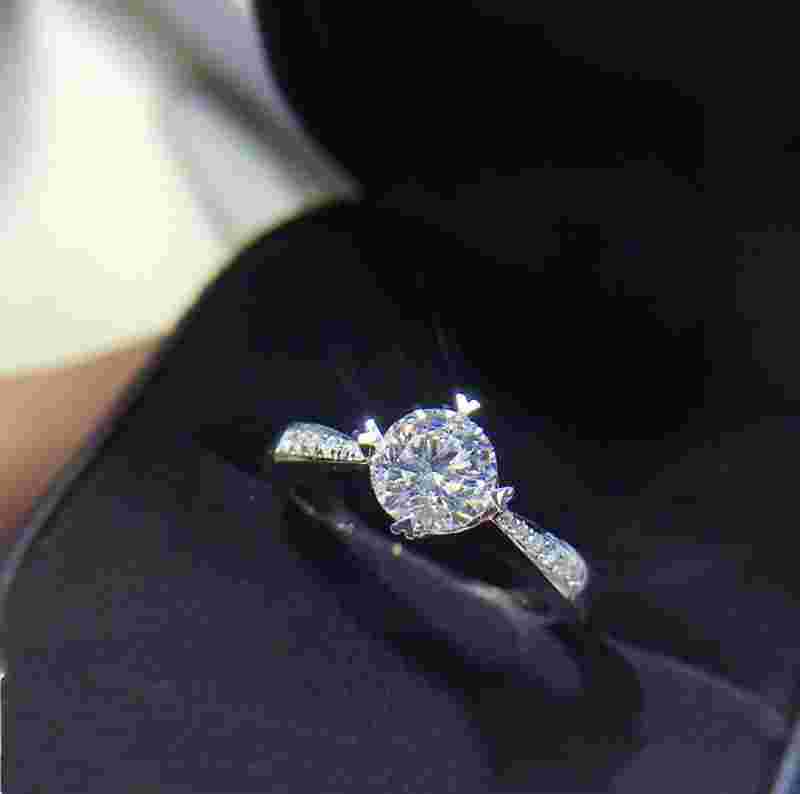 钻石戒指新款,钻石戒指新款款式图片-第1张图片-翡翠网
