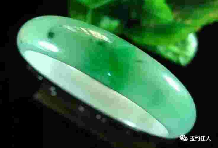 翡翠饰品里abc货咋区分啊?,翡翠abc货哪个更值钱-第1张图片-翡翠网