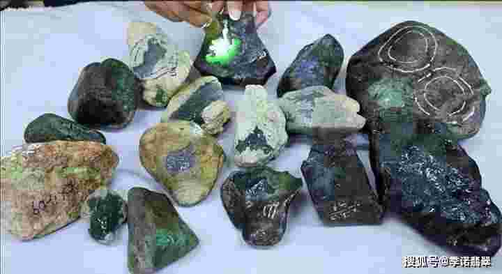 翡翠原石批发市场北京翡翠原石批发市场-第1张图片-翡翠网 翡翠原石批发市场北京翡翠原石批发市场-第1张图片-翡翠网