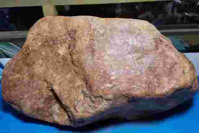 了解翡翠原石的知识点了解翡翠原石的知识-第1张图片-翡翠网 了解翡翠原石的知识点了解翡翠原石的知识-第1张图片-翡翠网