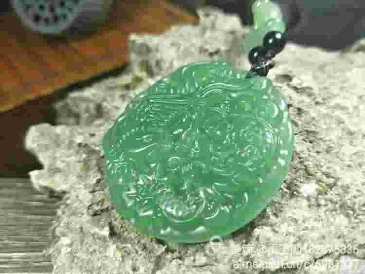 独龙玉是什么玉独龙玉是什么玉种为什么这么便宜-第2张图片-翡翠网 独龙玉是什么玉独龙玉是什么玉种为什么这么便宜-第2张图片-翡翠网