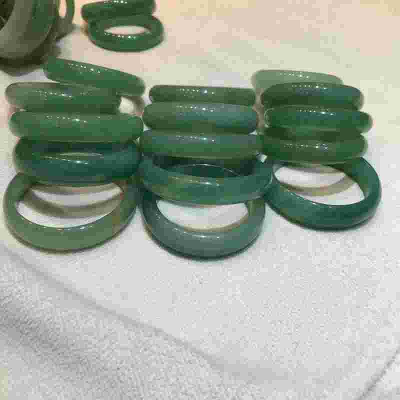 独龙玉是什么玉独龙玉是什么玉种为什么这么便宜-第1张图片-翡翠网 独龙玉是什么玉独龙玉是什么玉种为什么这么便宜-第1张图片-翡翠网