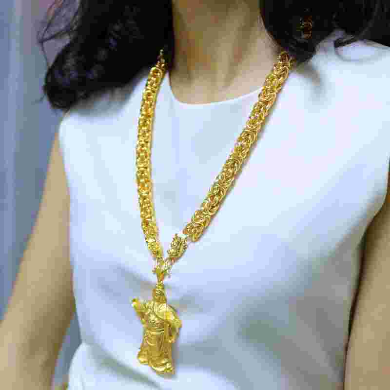 最适合男士戴的8种项链,男士项链品牌排行榜前十名-第2张图片-翡翠网 最适合男士戴的8种项链,男士项链品牌排行榜前十名-第2张图片-翡翠网