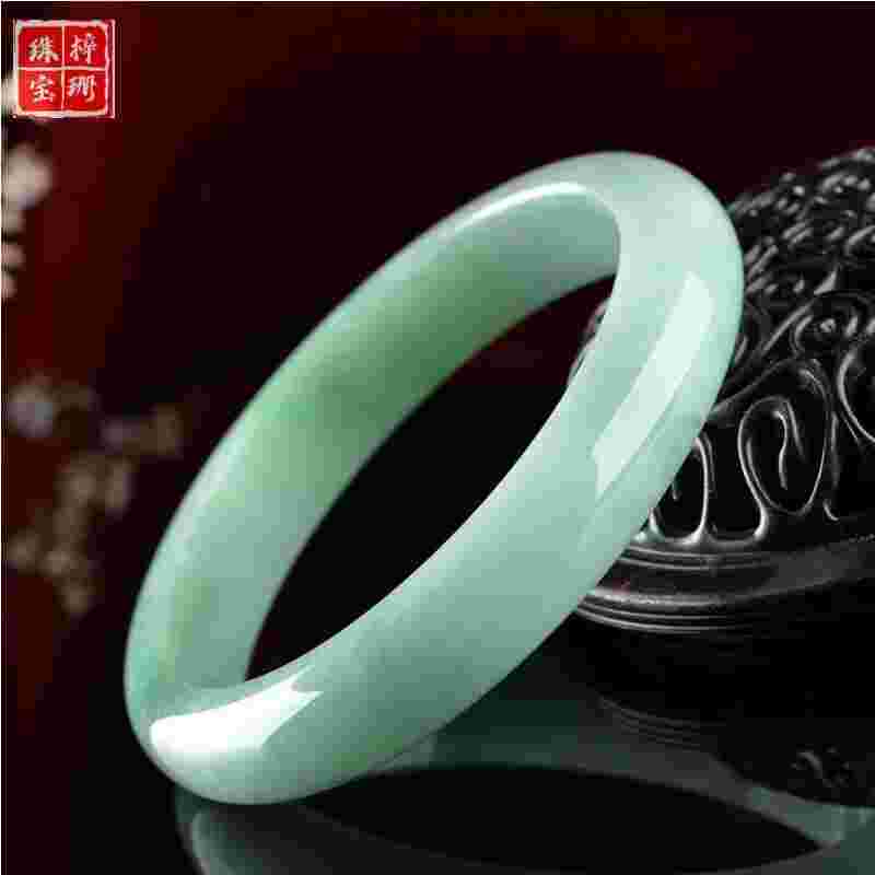 缅甸翡翠手镯真玉是真的吗缅甸翡翠手镯真玉-第2张图片-翡翠网 缅甸翡翠手镯真玉是真的吗缅甸翡翠手镯真玉-第2张图片-翡翠网