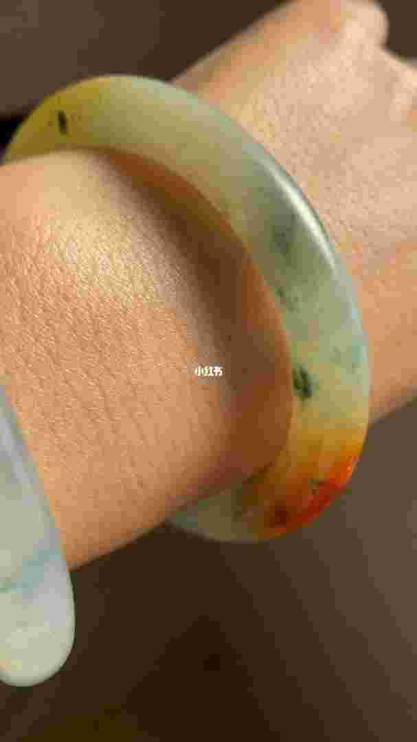 翡翠手镯包浆视频,翡翠手镯包浆是什么意思-第1张图片-翡翠网