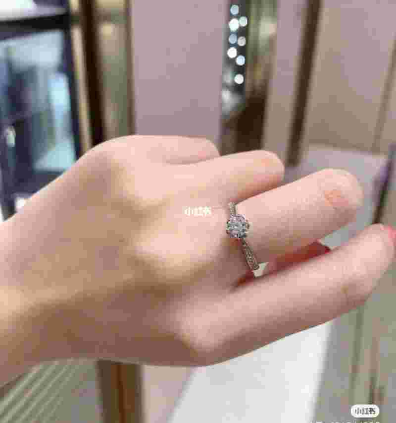 周大福钻戒款式及价格表,周大福钻戒款式及价格-第2张图片-翡翠网