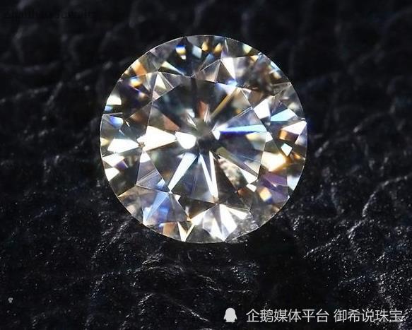 人工培育钻石和天然钻石的区别,河南人造钻石多少钱一克拉-第1张图片-翡翠网
