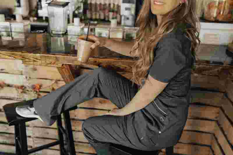 theroseshop贵妇膏好用吗theroseshop-第1张图片-翡翠网 theroseshop贵妇膏好用吗theroseshop-第1张图片-翡翠网