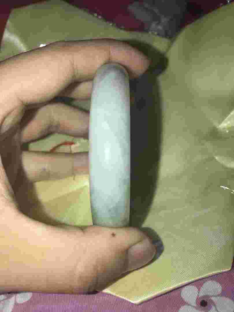 大家都有几个翡翠手镯啊大家都有几个翡翠手镯-第2张图片-翡翠网