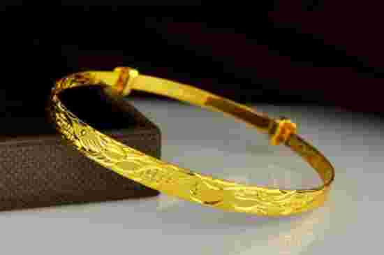 15克金手镯多少钱,15克的金手镯容易变形吗-第2张图片-翡翠网 15克金手镯多少钱,15克的金手镯容易变形吗-第2张图片-翡翠网