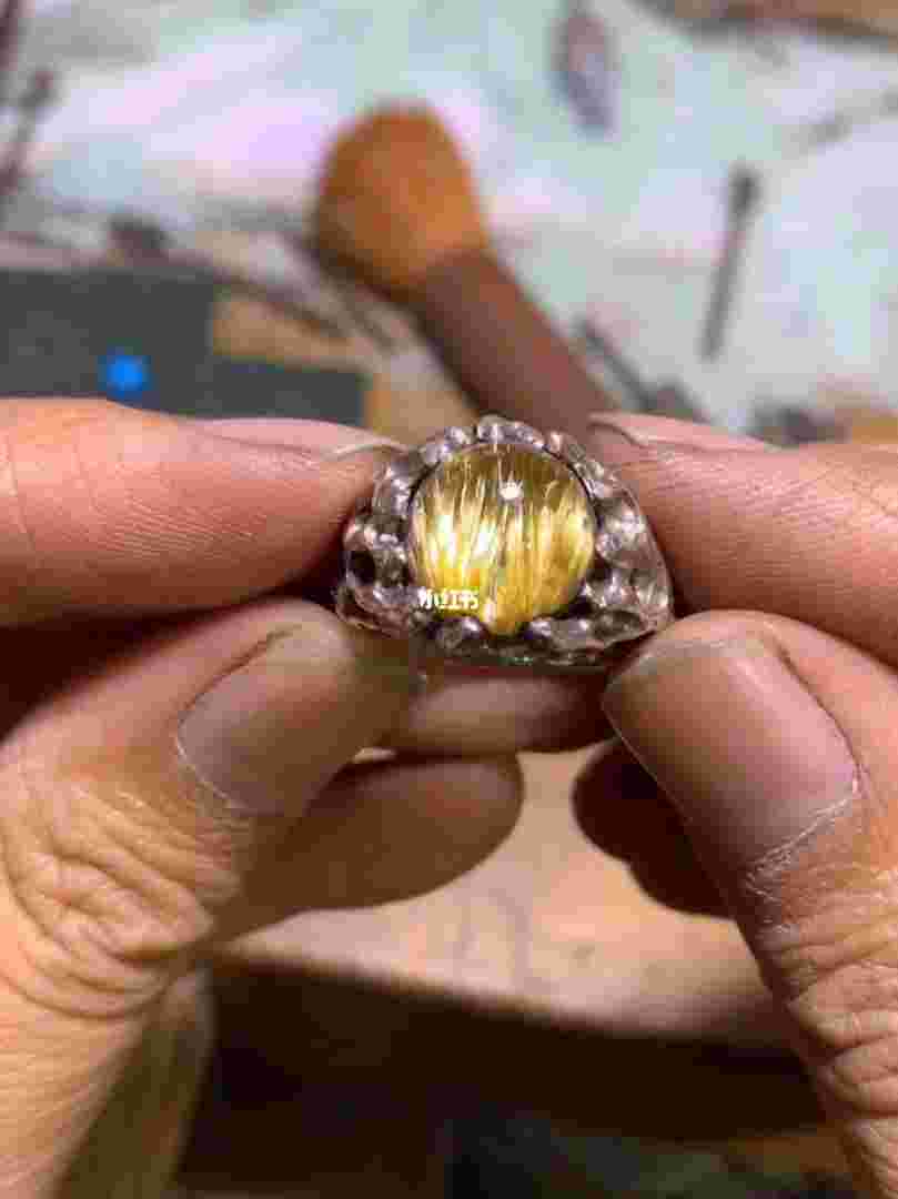 金黄金黄金黄的什么?,金黄金黄的什么?-第1张图片-翡翠网 金黄金黄金黄的什么?,金黄金黄的什么?-第1张图片-翡翠网