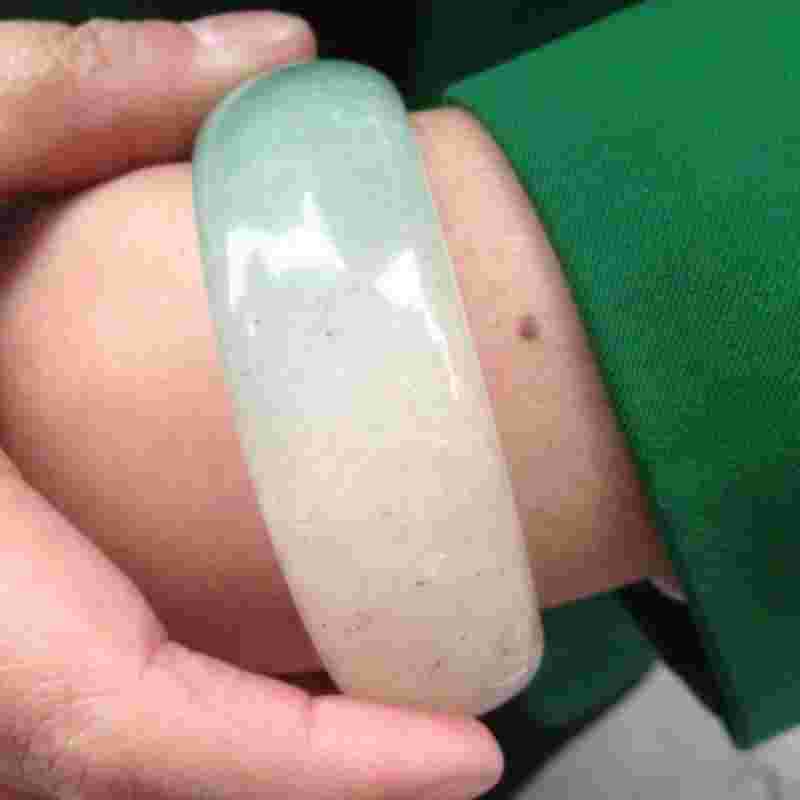 翡翠知识关于数字翡翠三个数字看什么-第2张图片-翡翠网 翡翠知识关于数字翡翠三个数字看什么-第2张图片-翡翠网