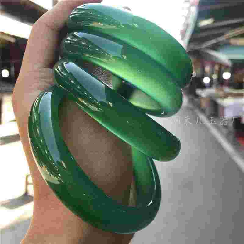 绿玉髓翡翠手镯绿玉髓和翡翠有什么区别-第2张图片-翡翠网