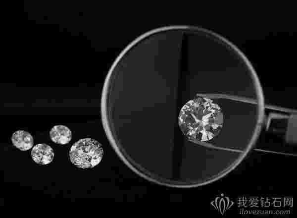 如何鉴别钻石的真假如何鉴别钻石的真假最直接的方法-第1张图片-翡翠网 如何鉴别钻石的真假如何鉴别钻石的真假最直接的方法-第1张图片-翡翠网
