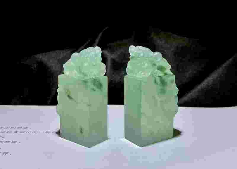 翡翠印章图片及价格翡翠印章上面是什么神兽-第1张图片-翡翠网