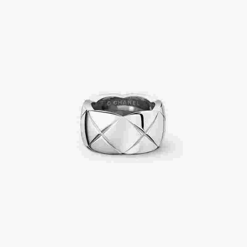 白金戒指价格,蓝宝石白金戒指价格-第1张图片-翡翠网