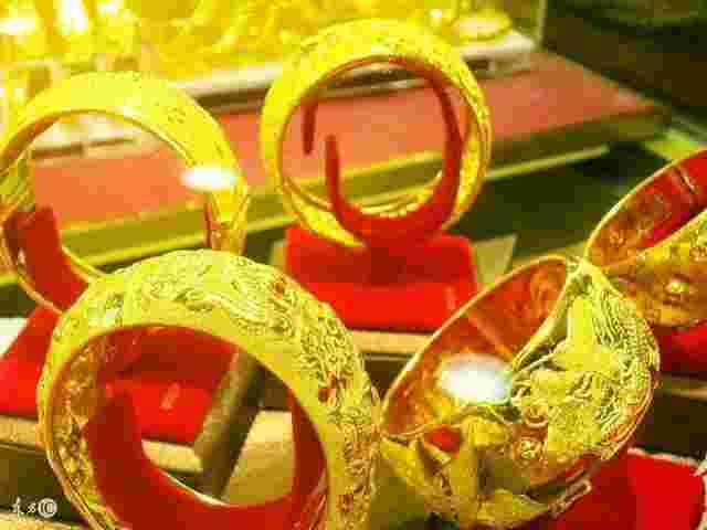 13000的金镯子能卖多少钱的简单介绍-第1张图片-翡翠网 13000的金镯子能卖多少钱的简单介绍-第1张图片-翡翠网