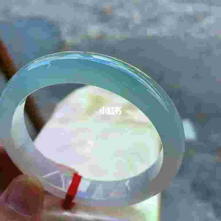 翡翠天空蓝色手镯图片大全翡翠天空蓝色手镯图片-第2张图片-翡翠网