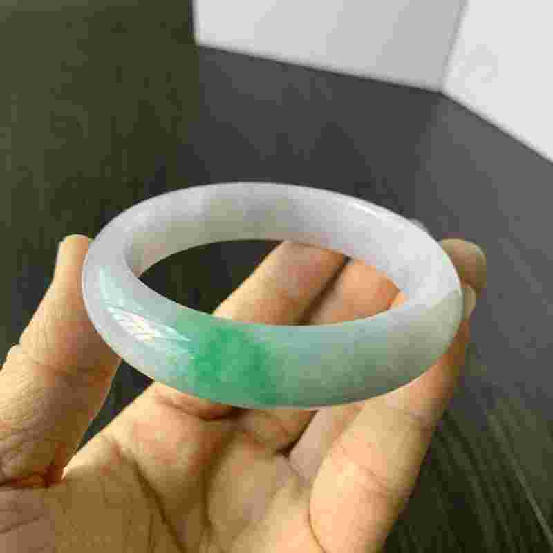 都知要冰种翡翠手镯你知道真的冰种是什么样子吗?翡翠手镯基本知识冰种儒种-第2张图片-翡翠网