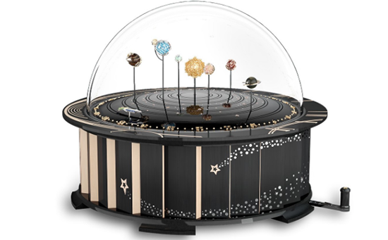 梵克雅宝2023珠宝腕表新品 精妙机械与高级珠宝的完美融合-第2张图片-翡翠网 梵克雅宝2023珠宝腕表新品 精妙机械与高级珠宝的完美融合-第2张图片-翡翠网