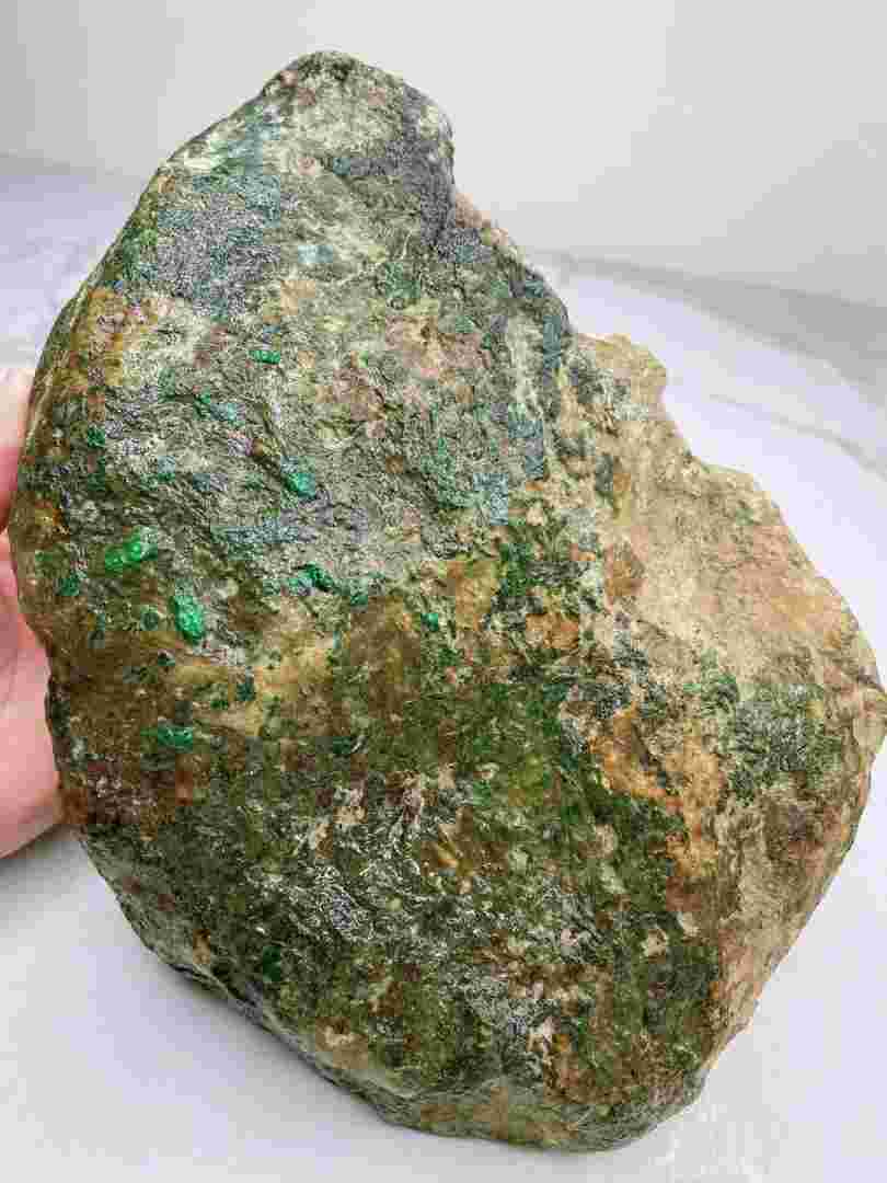 翡翠原石的形成过程动画演示,翡翠原石是怎样形成的-第2张图片-翡翠网 翡翠原石的形成过程动画演示,翡翠原石是怎样形成的-第2张图片-翡翠网