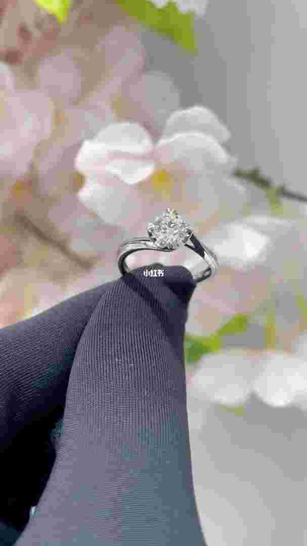钻石世家回收钻戒吗钻石世家的钻戒可以退吗-第1张图片-翡翠网