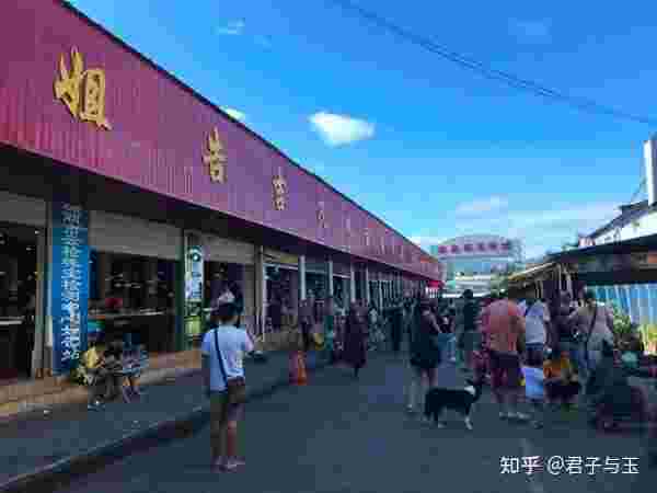 女流直播间翡翠知识直播翡翠的卖点与话术-第2张图片-翡翠网 女流直播间翡翠知识直播翡翠的卖点与话术-第2张图片-翡翠网