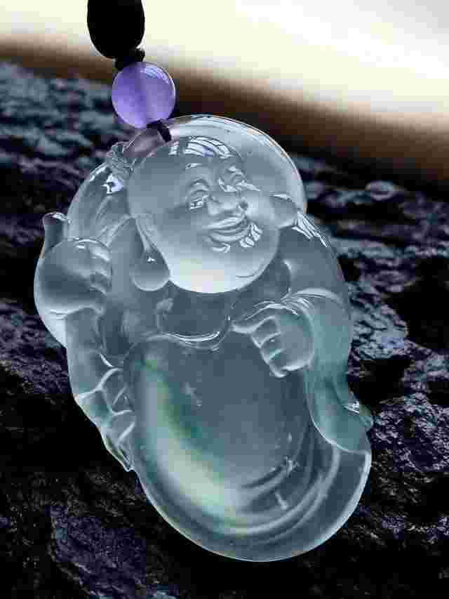 翡翠入门级知识大全翡翠原石直播间的套路-第2张图片-翡翠网