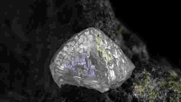 中国第一钻石现在在哪,中国第一钻石-第1张图片-翡翠网 中国第一钻石现在在哪,中国第一钻石-第1张图片-翡翠网