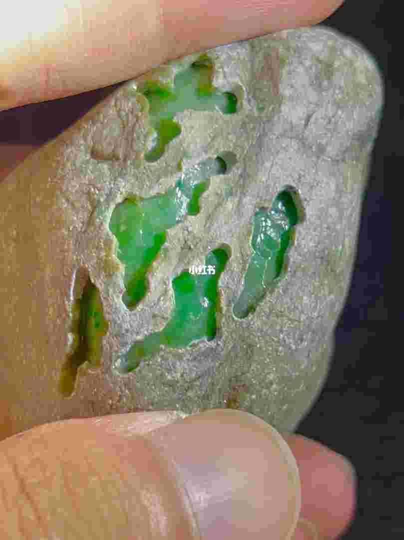 缅甸翡翠原石值钱吗,缅甸翡翠原石值钱吗现在-第1张图片-翡翠网 缅甸翡翠原石值钱吗,缅甸翡翠原石值钱吗现在-第1张图片-翡翠网