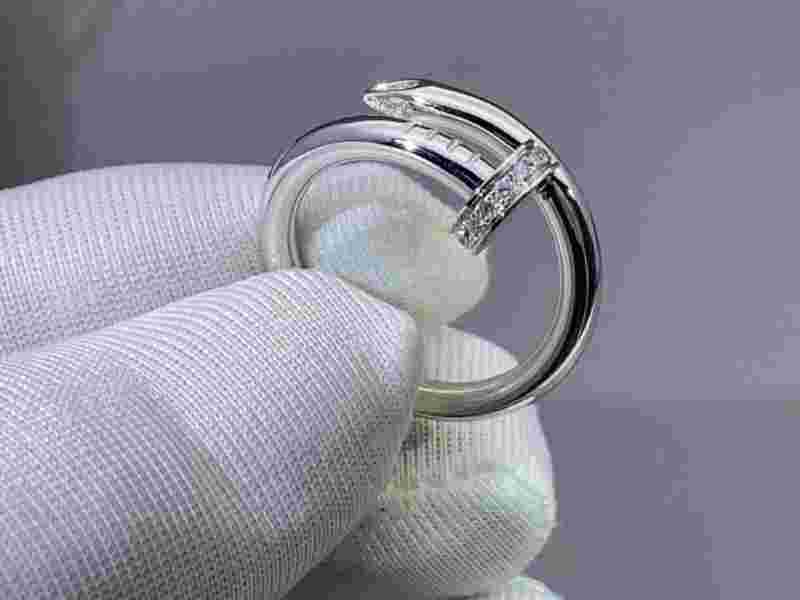 白金钻石戒指价格白金钻石戒指价格多少-第2张图片-翡翠网 白金钻石戒指价格白金钻石戒指价格多少-第2张图片-翡翠网