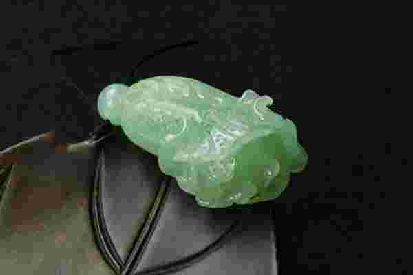 翡翠科普入门级翡翠知识翡翠玉石入门知识-第2张图片-翡翠网 翡翠科普入门级翡翠知识翡翠玉石入门知识-第2张图片-翡翠网