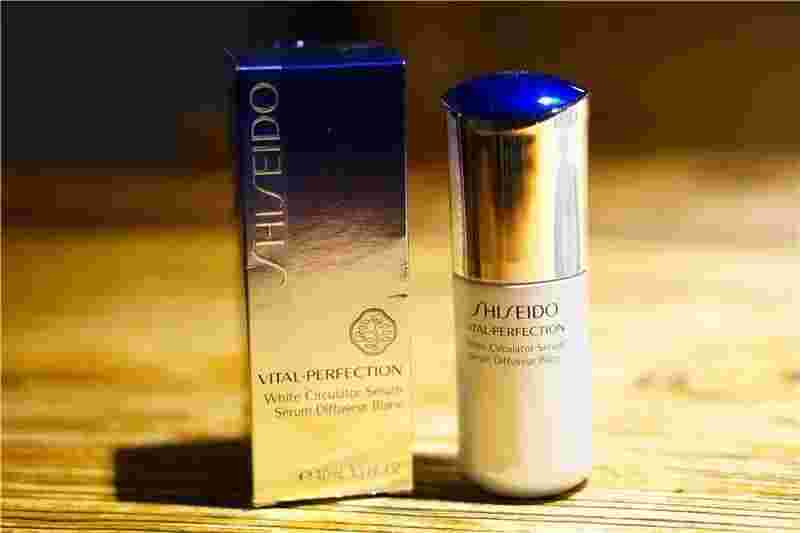 薇姿10号魔法液适合什么年龄,薇姿10号魔法液-第1张图片-翡翠网 薇姿10号魔法液适合什么年龄,薇姿10号魔法液-第1张图片-翡翠网