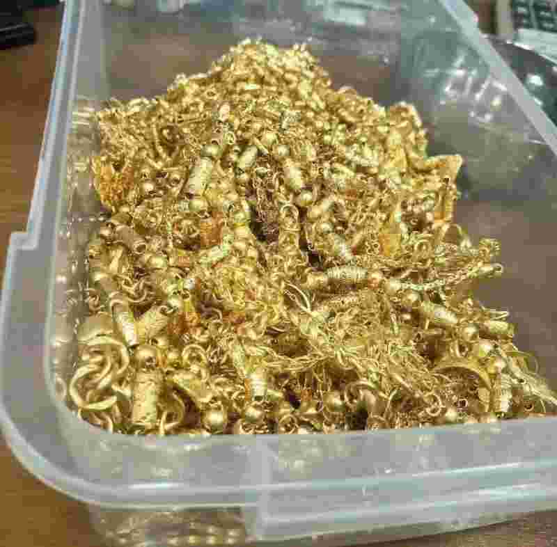 附近黄金回收店500米北京高价上门回收黄金多少一克附近黄金回收店500米-第1张图片-翡翠网