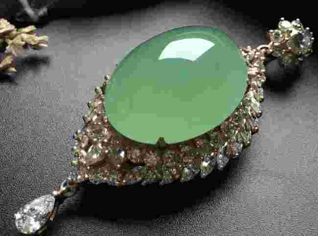 关于云南翡翠知识讲堂的信息-第1张图片-翡翠网 关于云南翡翠知识讲堂的信息-第1张图片-翡翠网