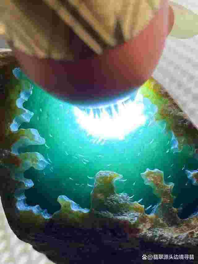 翡翠原石回收广州,广州有翡翠原石收购的地方吗?-第1张图片-翡翠网 翡翠原石回收广州,广州有翡翠原石收购的地方吗?-第1张图片-翡翠网